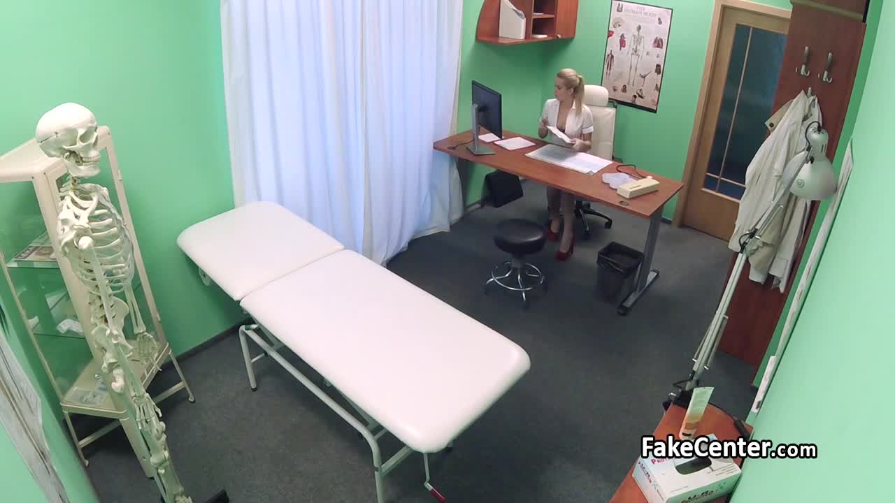 Perverted nurse fucks a guy on the examining table Free Porn Videos | ePornHot.