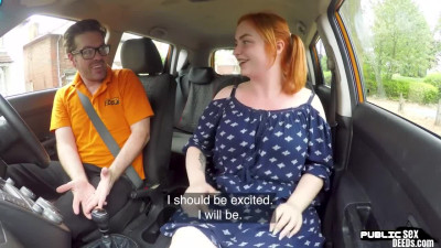 Huge butt red-head throats and screws driving tutor in car