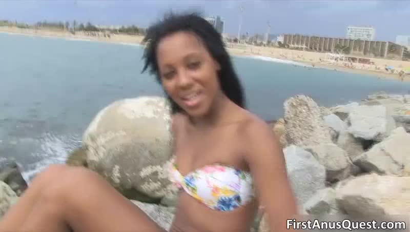 Sexy ebony brunette giving an outstanding outdoor blowjob Free Porn Videos | ePornHot.