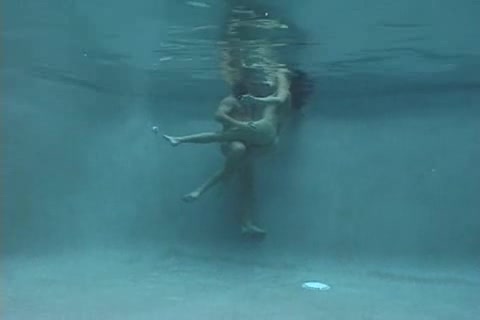 Stunning busty teen in underwater sex Free Porn Videos | ePornHot.